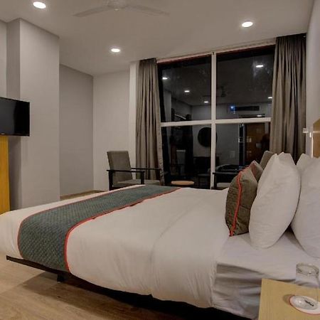 Hotel Eureka Grand Guwahati Exterior foto